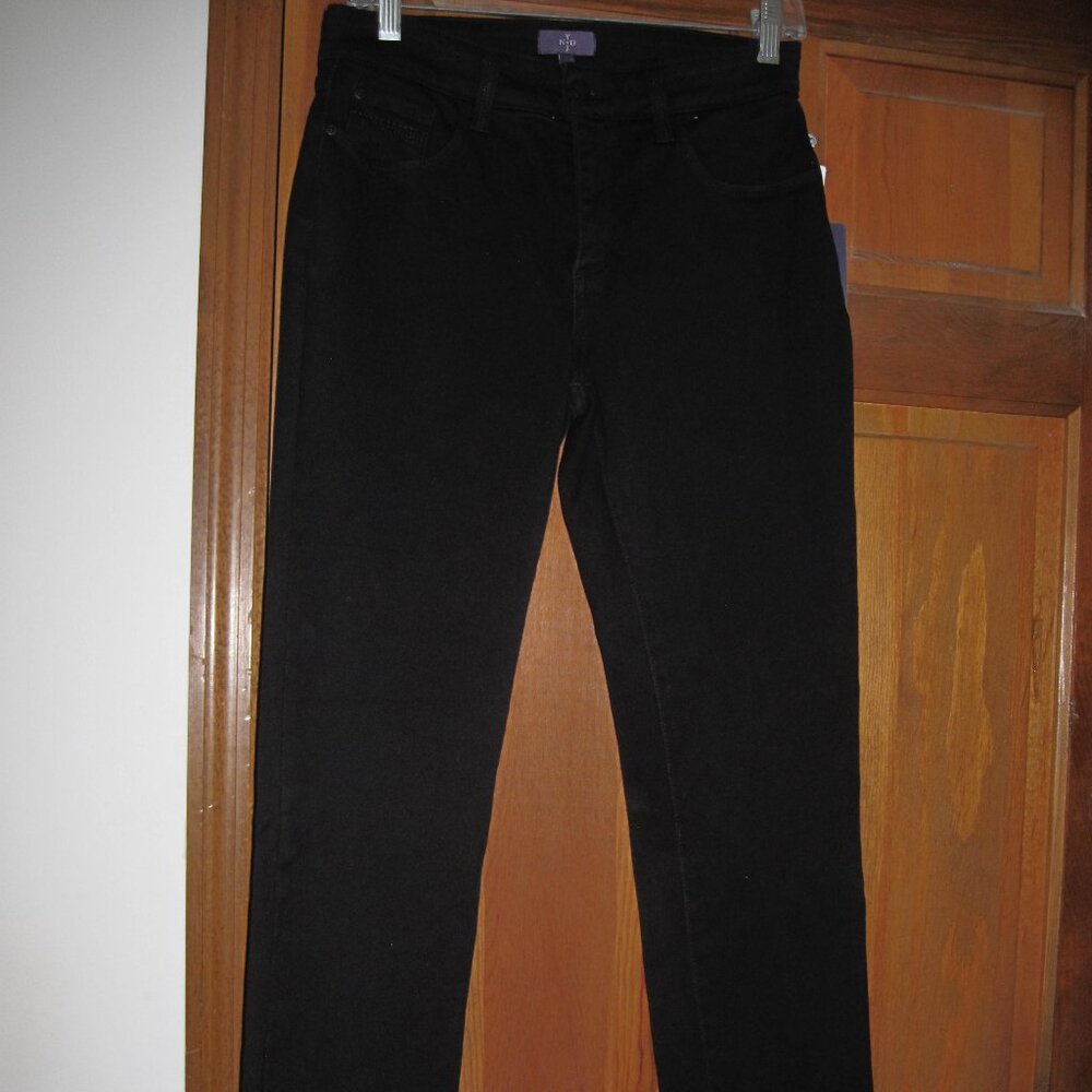 NWT NYDJ Los Angelas Black Jeans Size 6